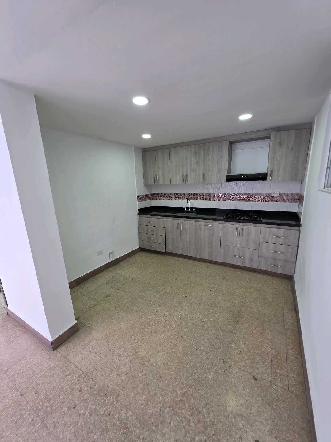 Arriendo casa la floresta