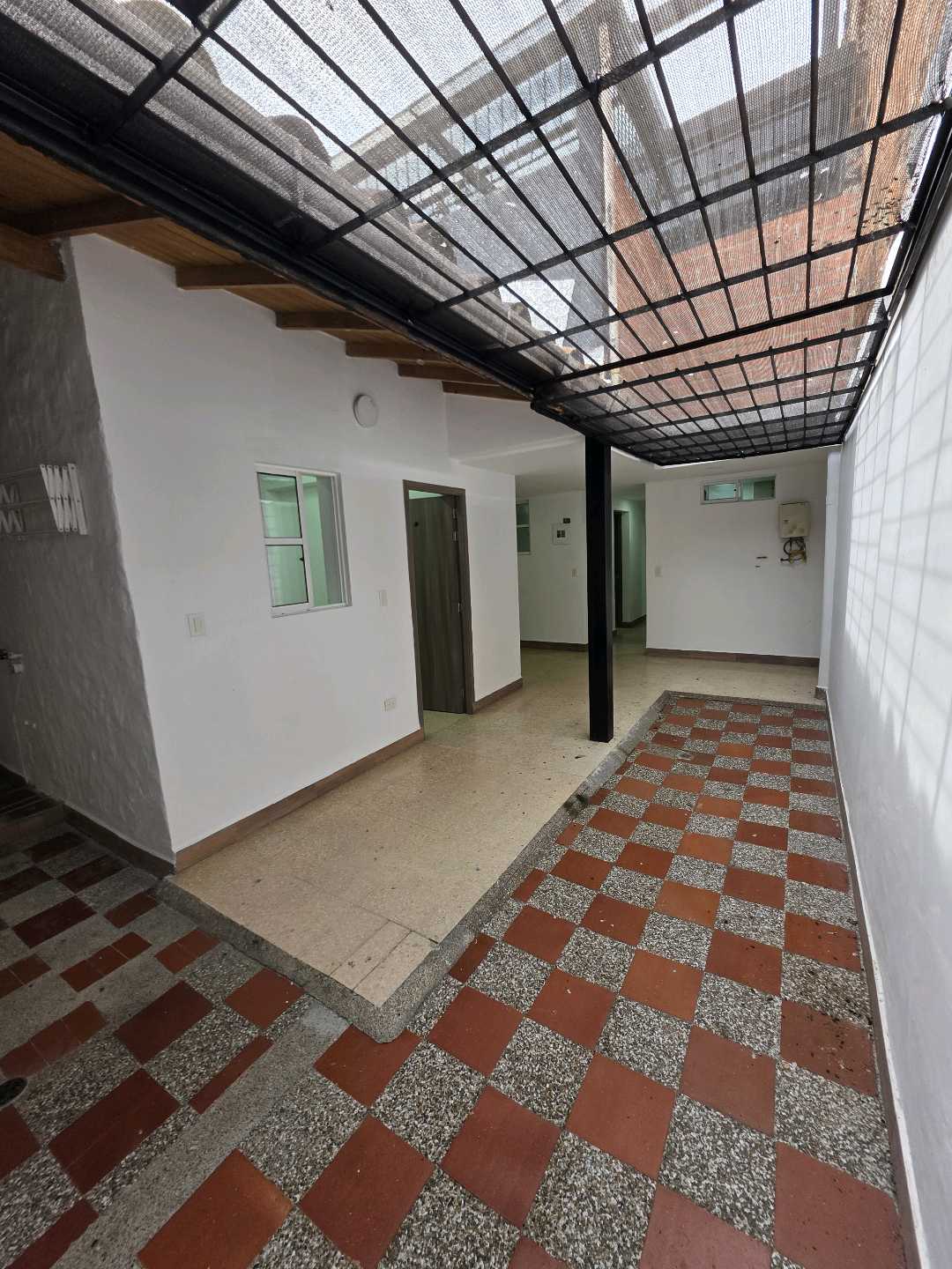Arriendo casa la floresta