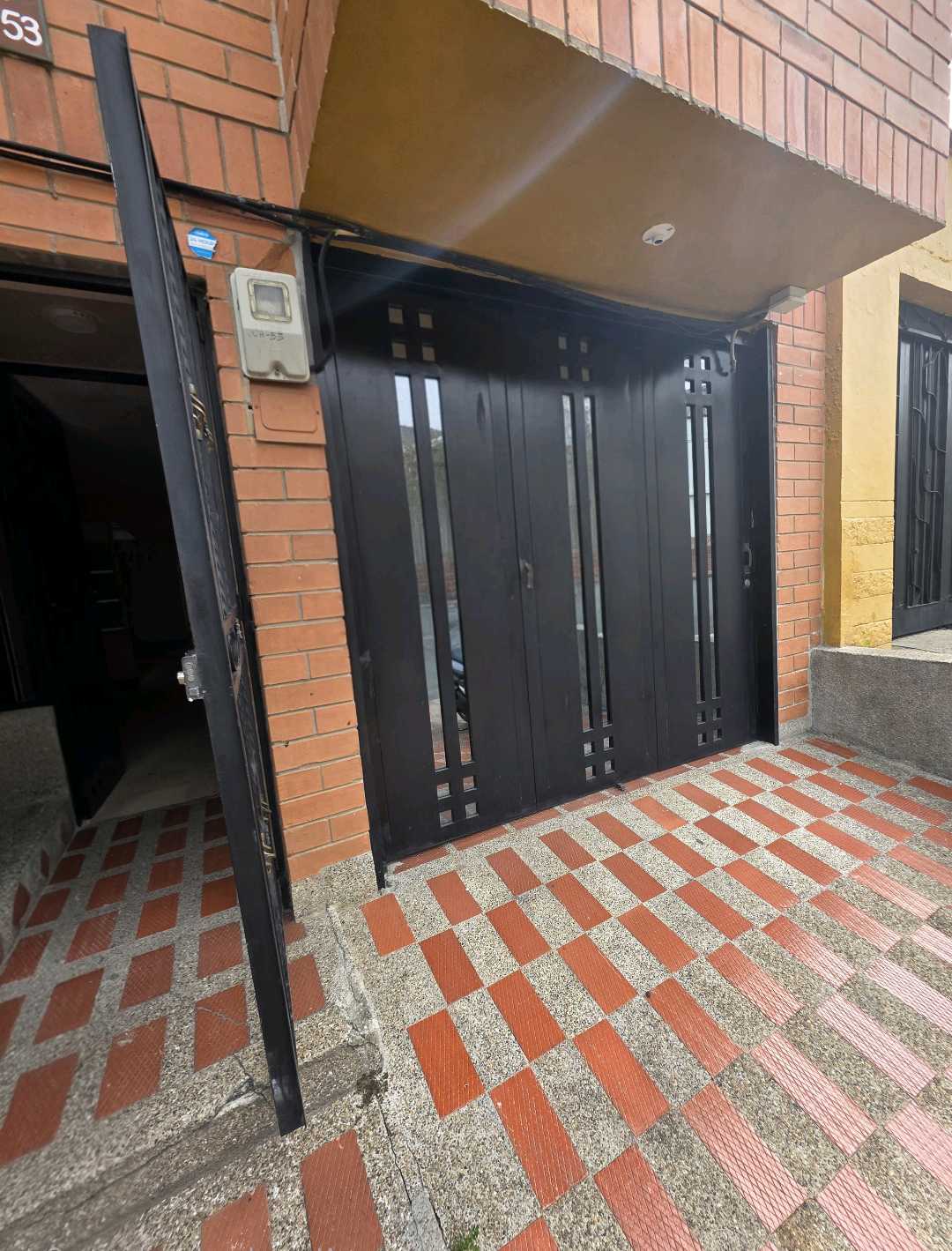 Arriendo casa la floresta