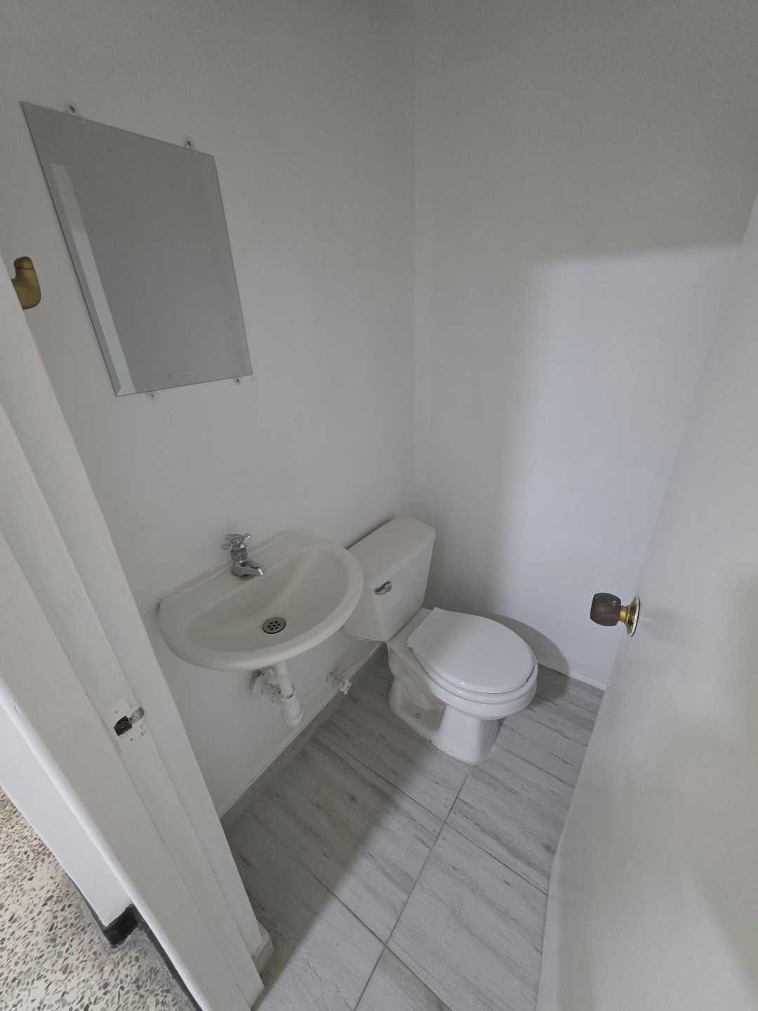 Arriendo casa la floresta