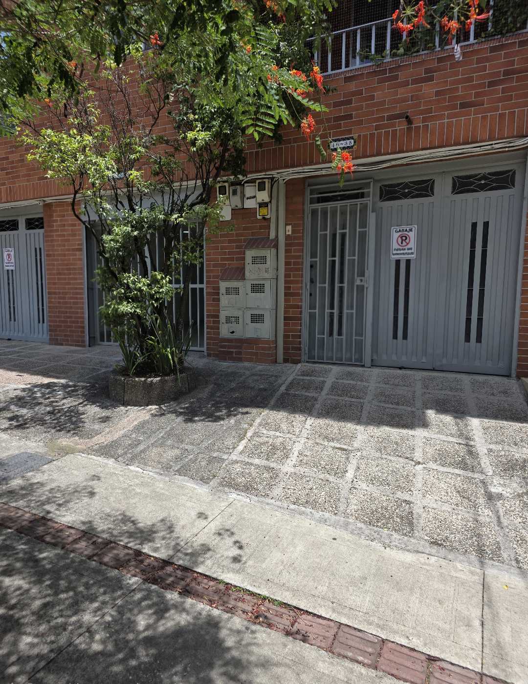 Arriendo casa la floresta