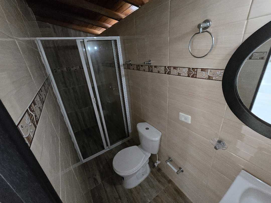Arriendo casa laureles