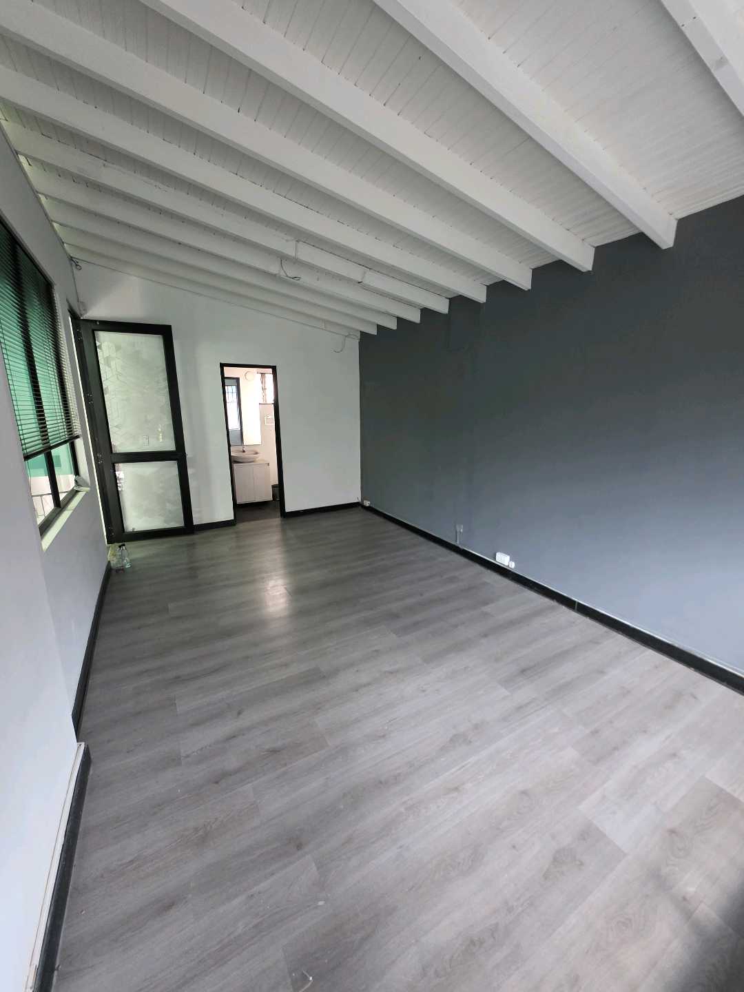 Arriendo casa laureles