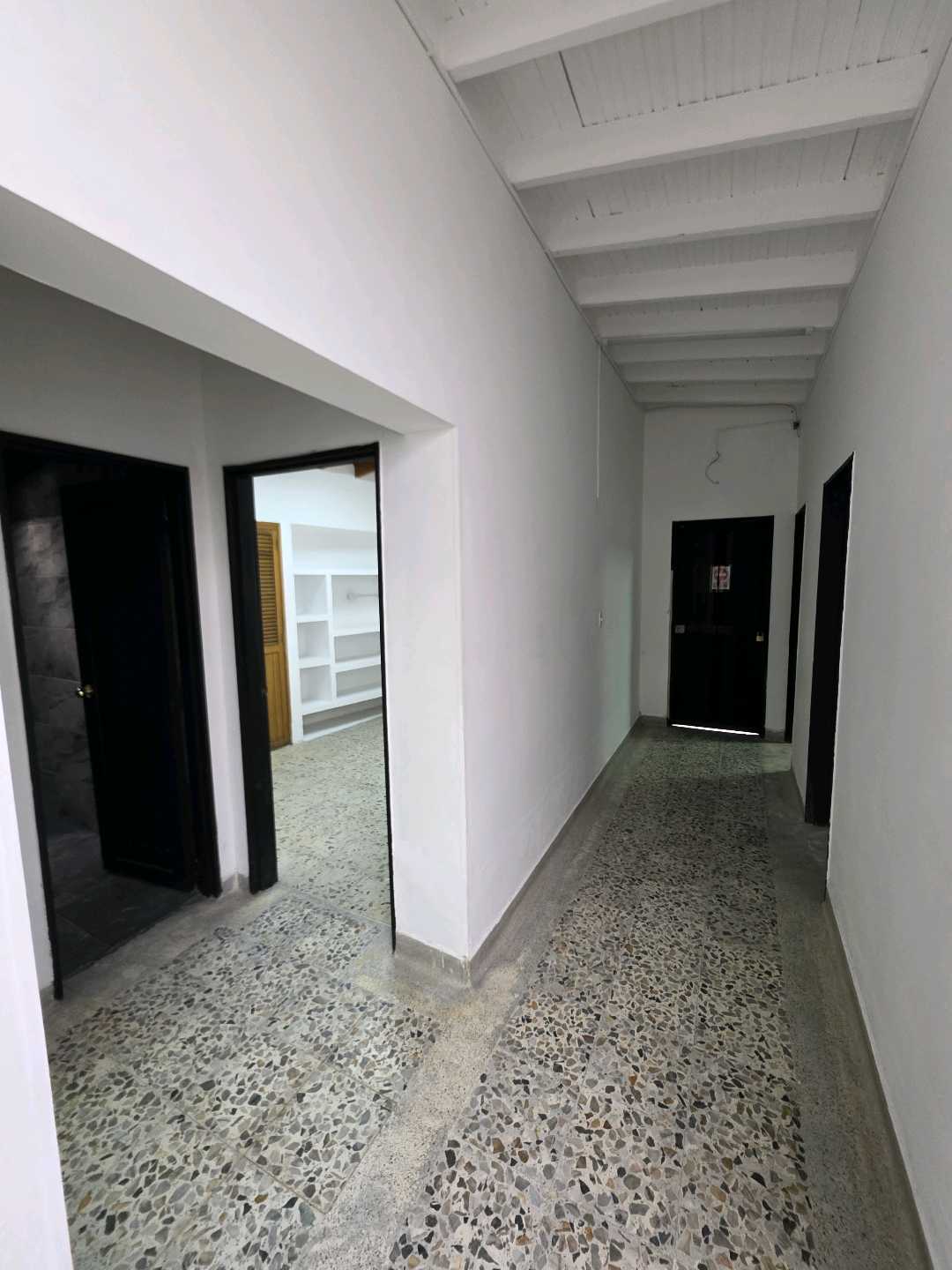 Arriendo casa laureles