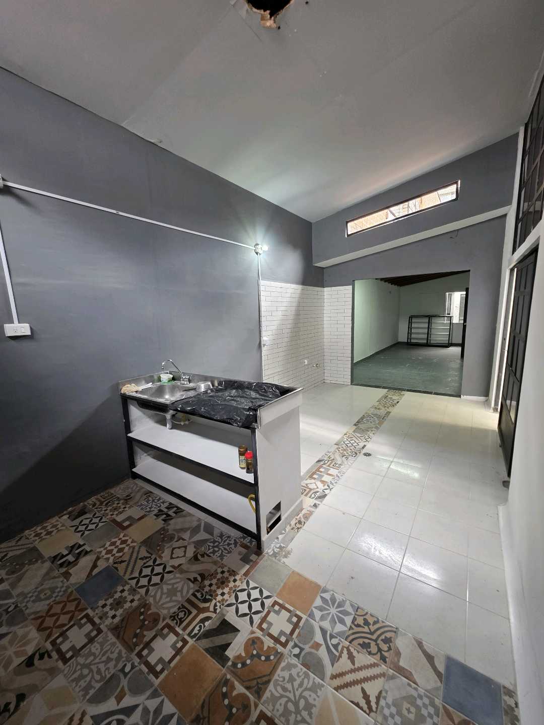 Arriendo casa laureles