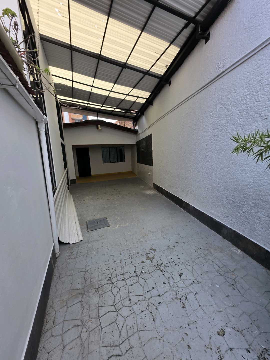 Arriendo casa laureles