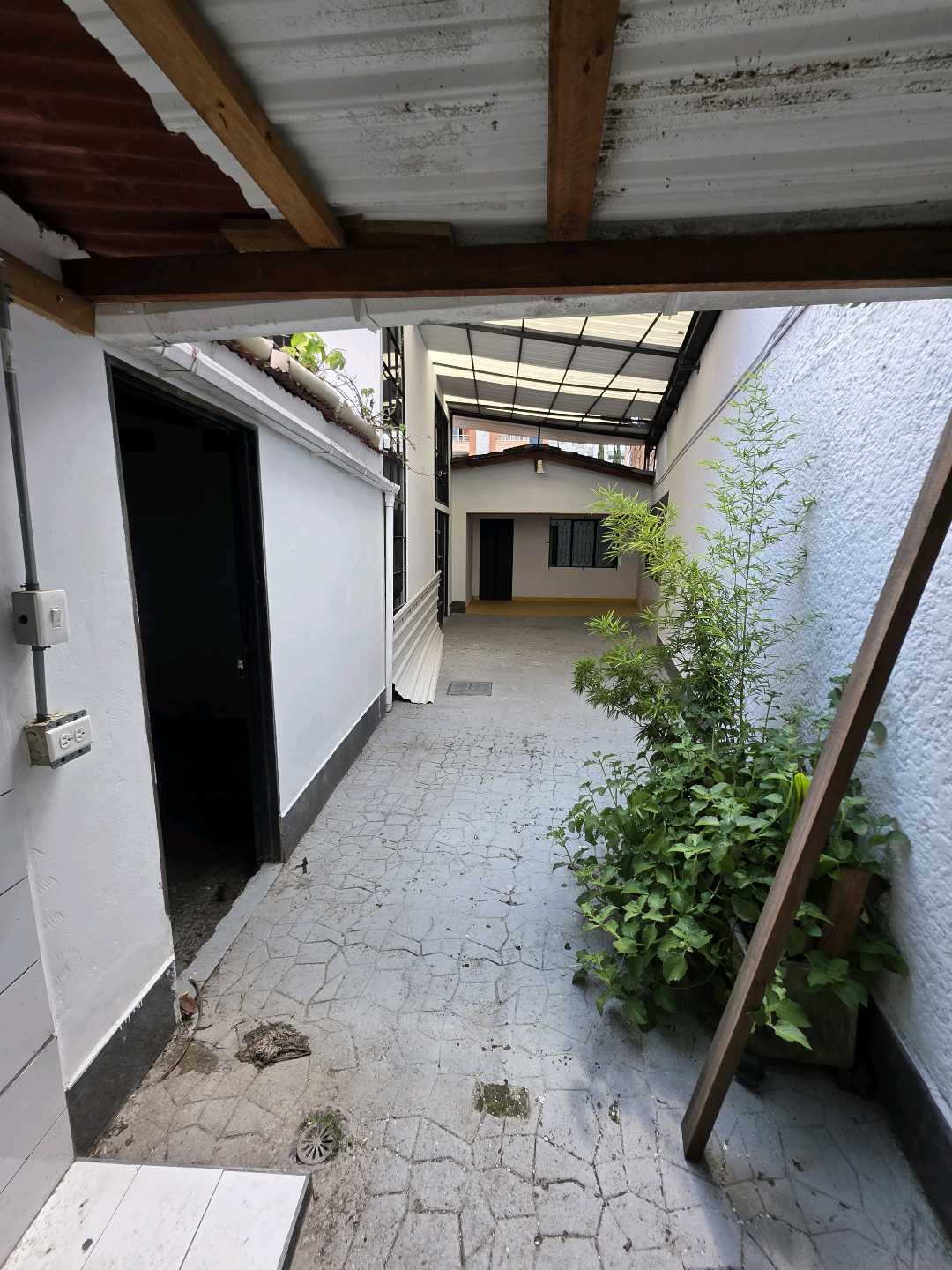 Arriendo casa laureles