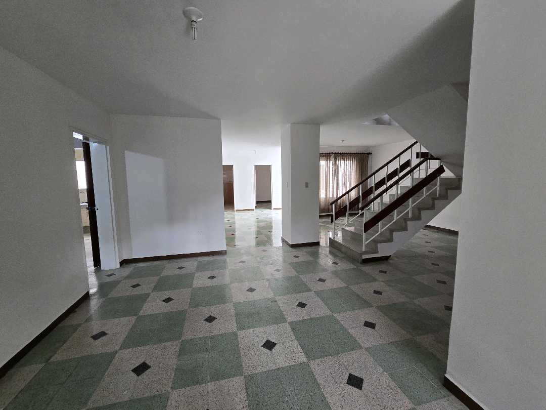 Arriendo casa los colores