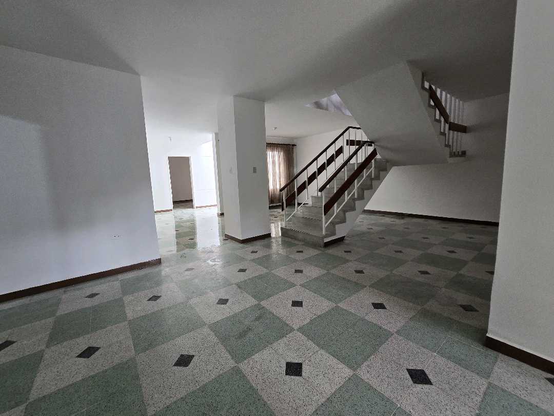 Arriendo casa los colores