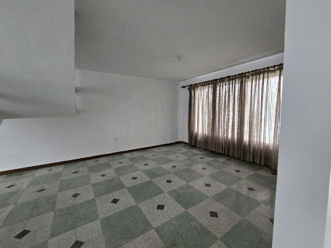 Arriendo casa los colores