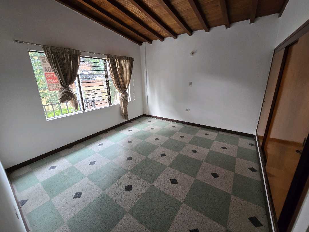 Arriendo casa los colores