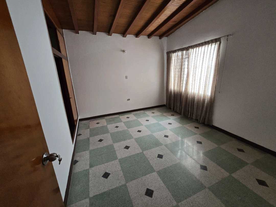Arriendo casa los colores
