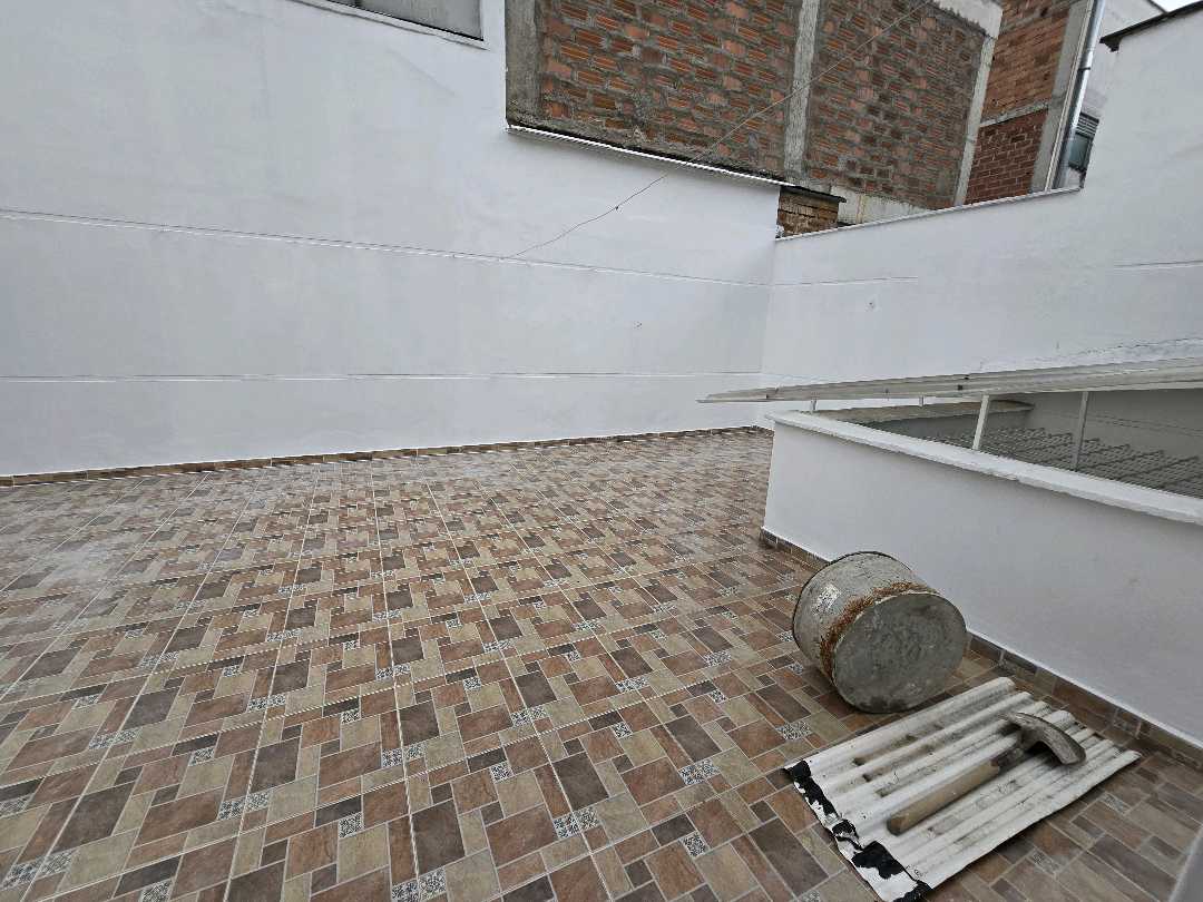 Arriendo casa los colores
