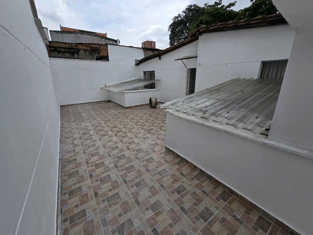 Arriendo casa los colores