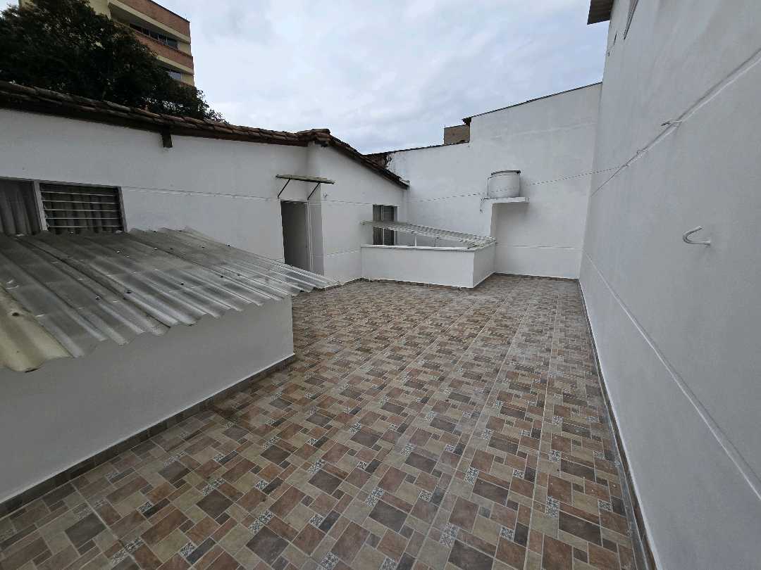 Arriendo casa los colores