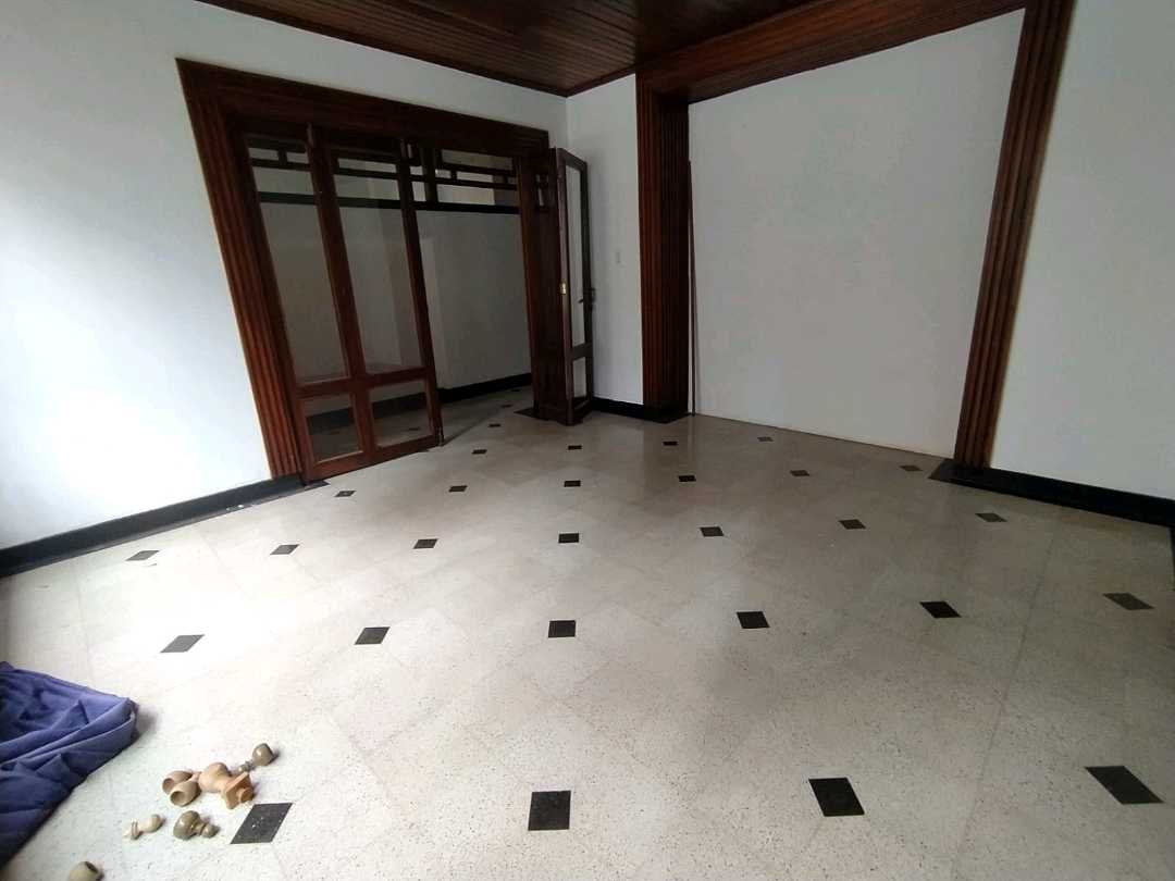 Arriendo casa prado centro