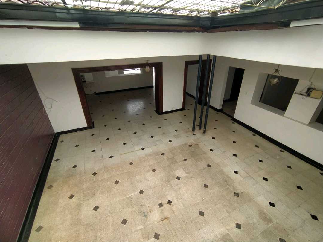 Arriendo casa prado centro