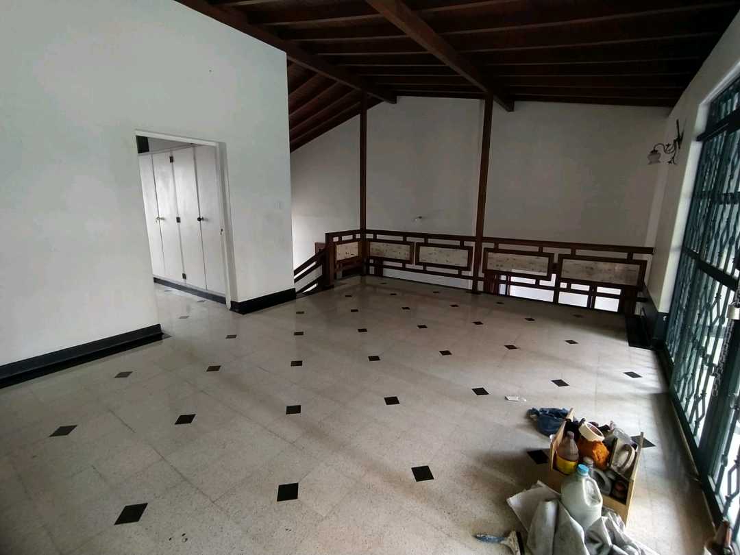 Arriendo casa prado centro
