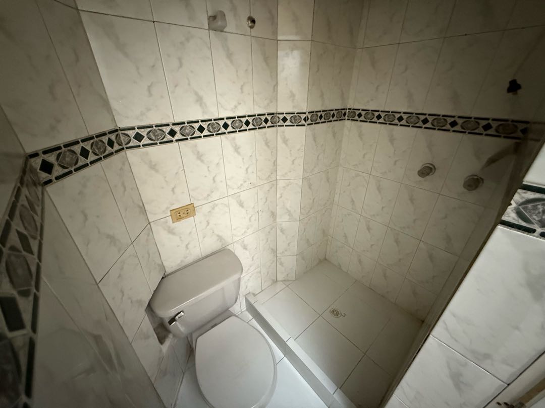 ARRIENDO CASA PRIMER PISO EN SANTA TERESITA