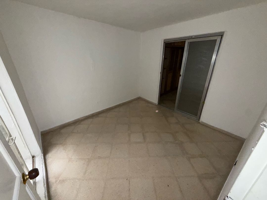 ARRIENDO CASA PRIMER PISO EN SANTA TERESITA