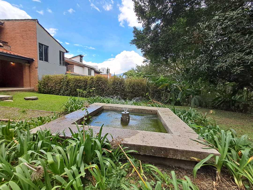 Arriendo casa san lucas