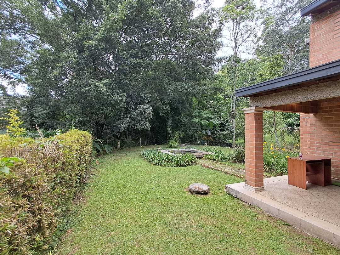 Arriendo casa san lucas