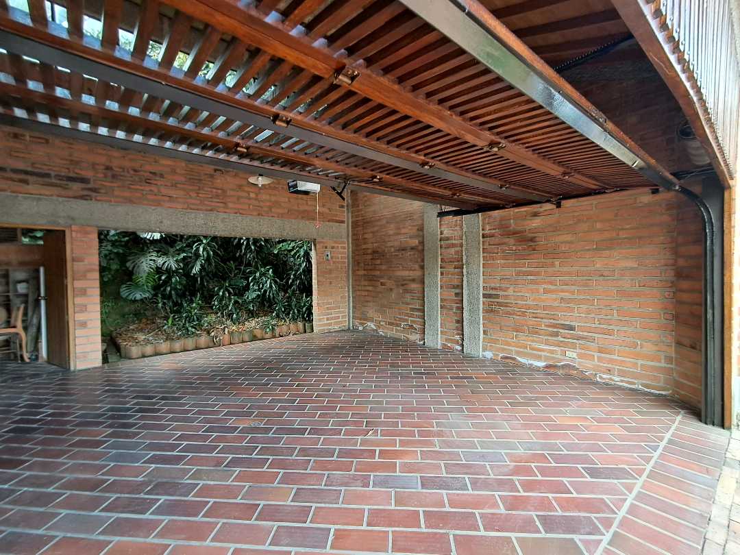 Arriendo casa san lucas
