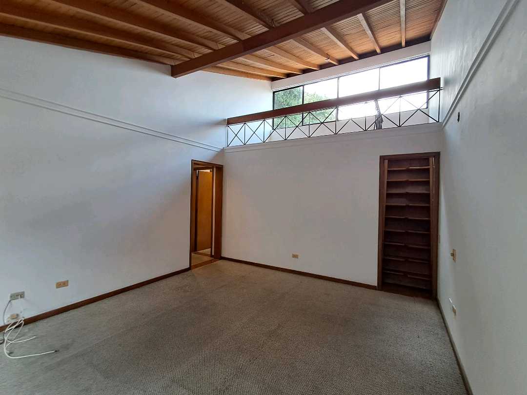 Arriendo casa san lucas