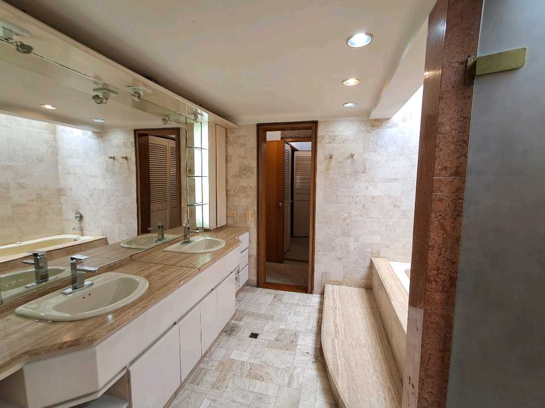 Arriendo casa san lucas