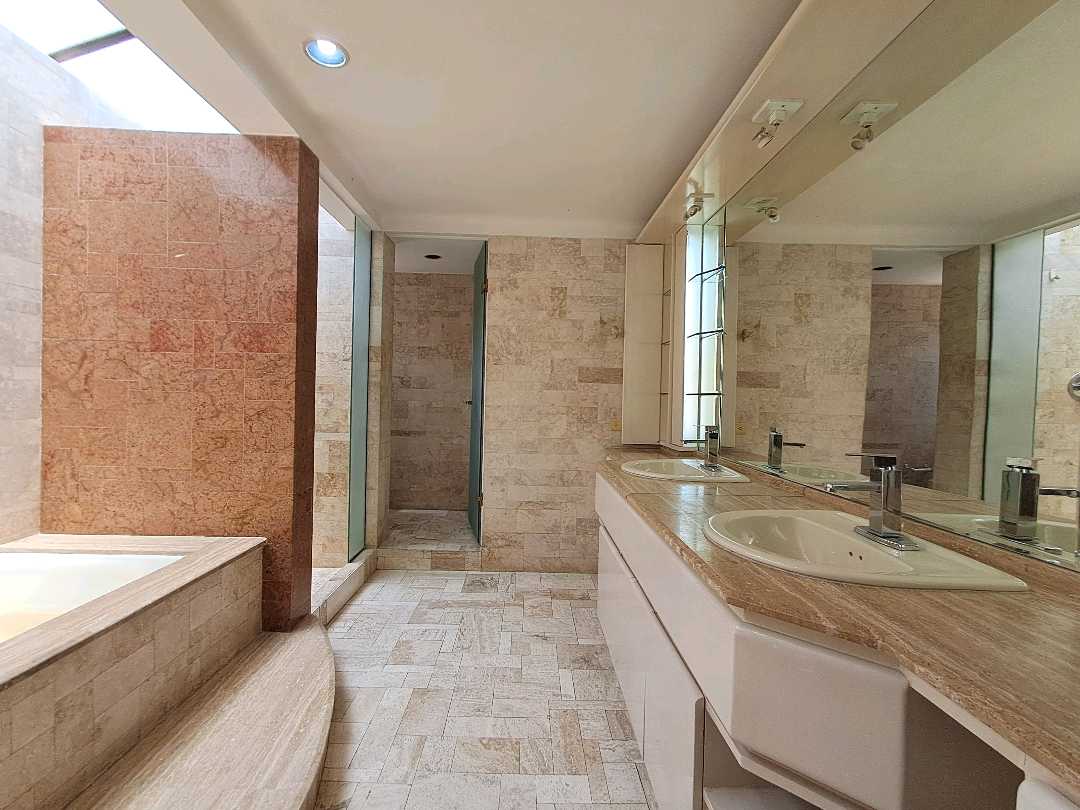 Arriendo casa san lucas