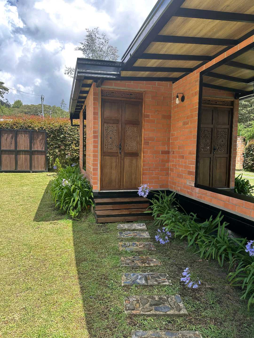 Arriendo casa santa elena