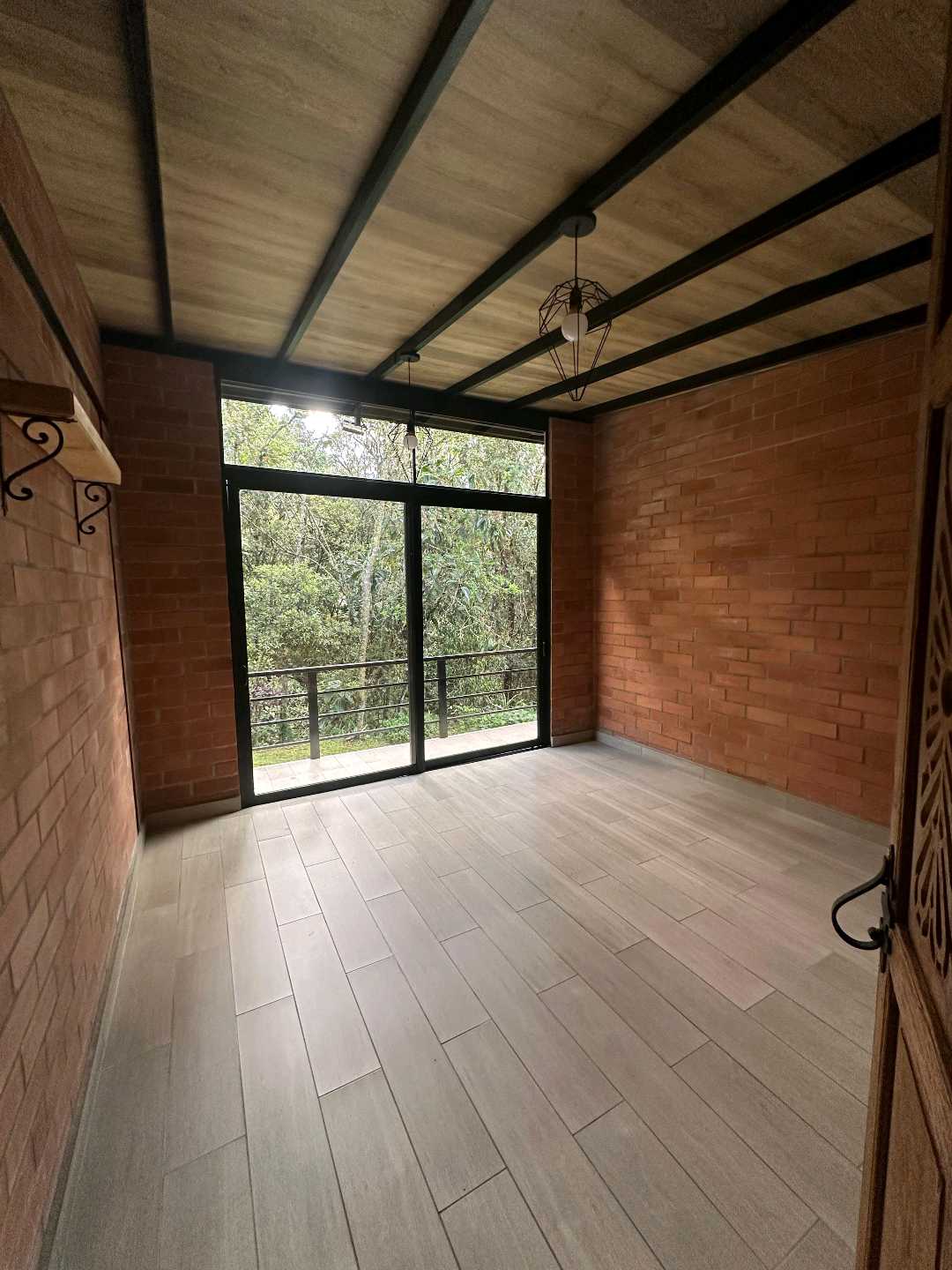 Arriendo casa santa elena