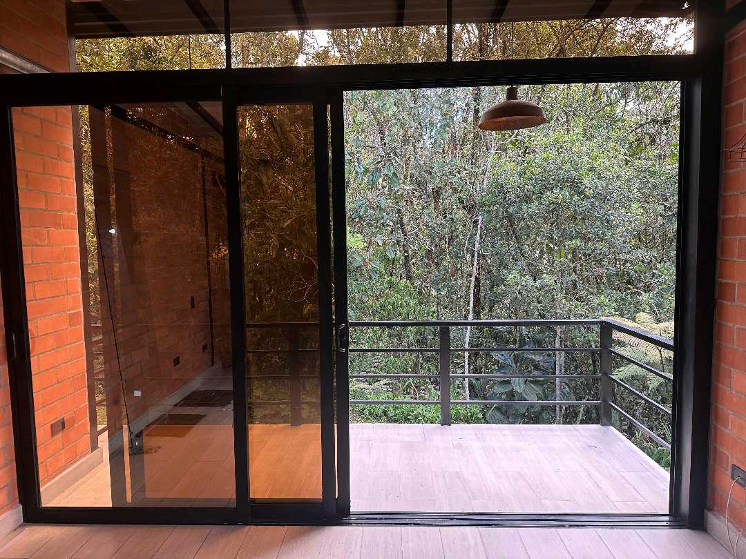 Arriendo casa santa elena