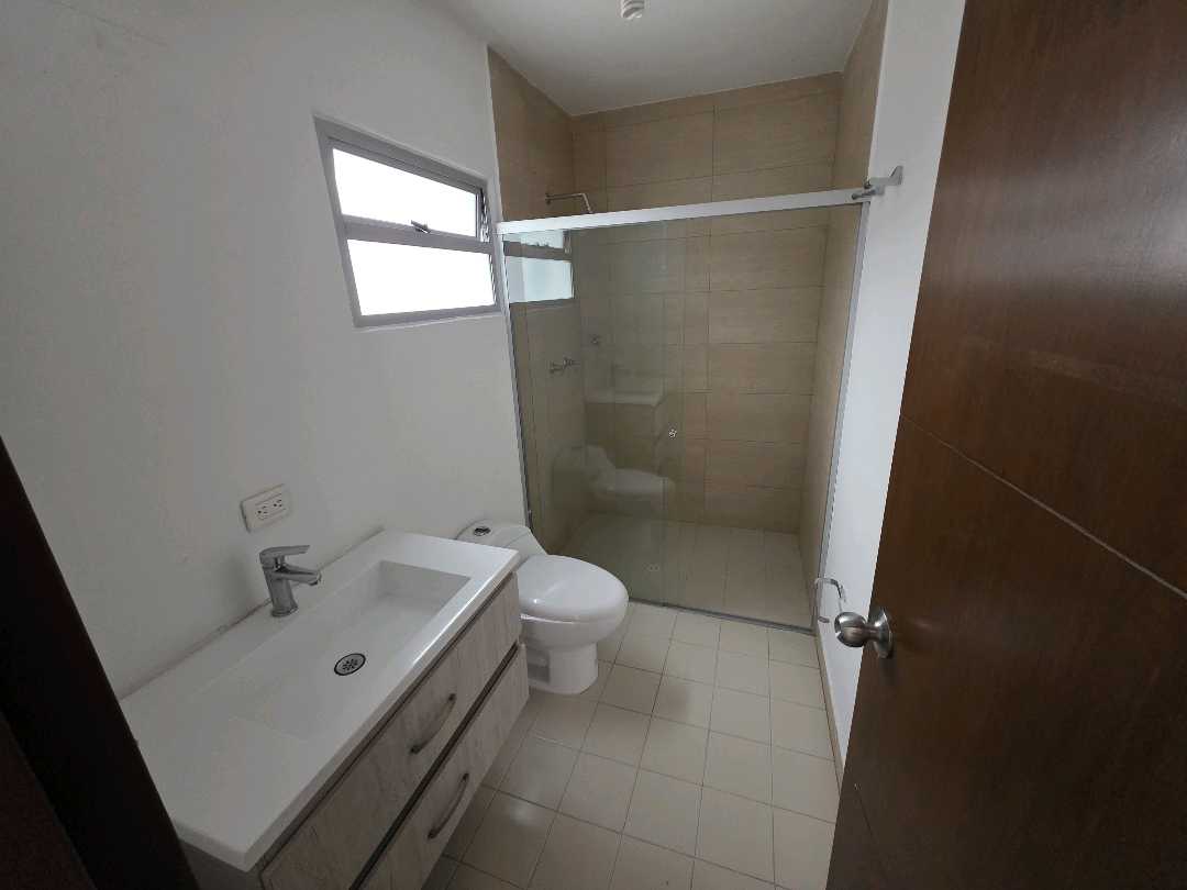 Arriendo casa santa teresita