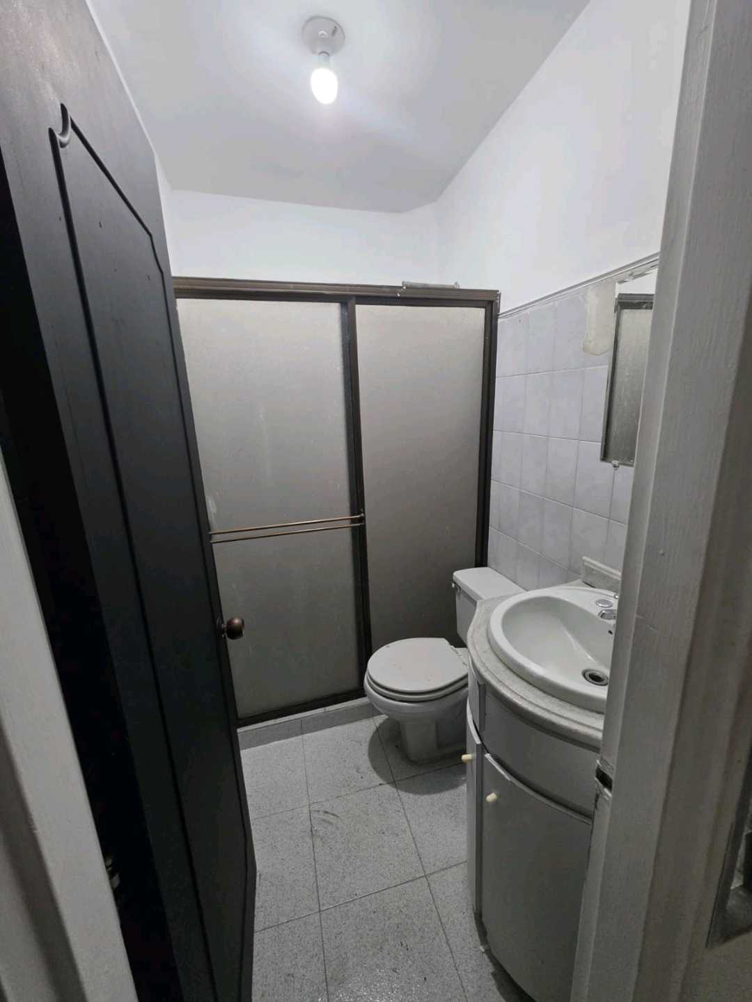 Arriendo casa comercial sector velodromo