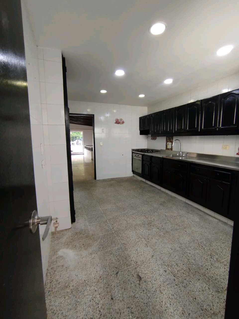 Arriendo casa segundo piso florida nueva