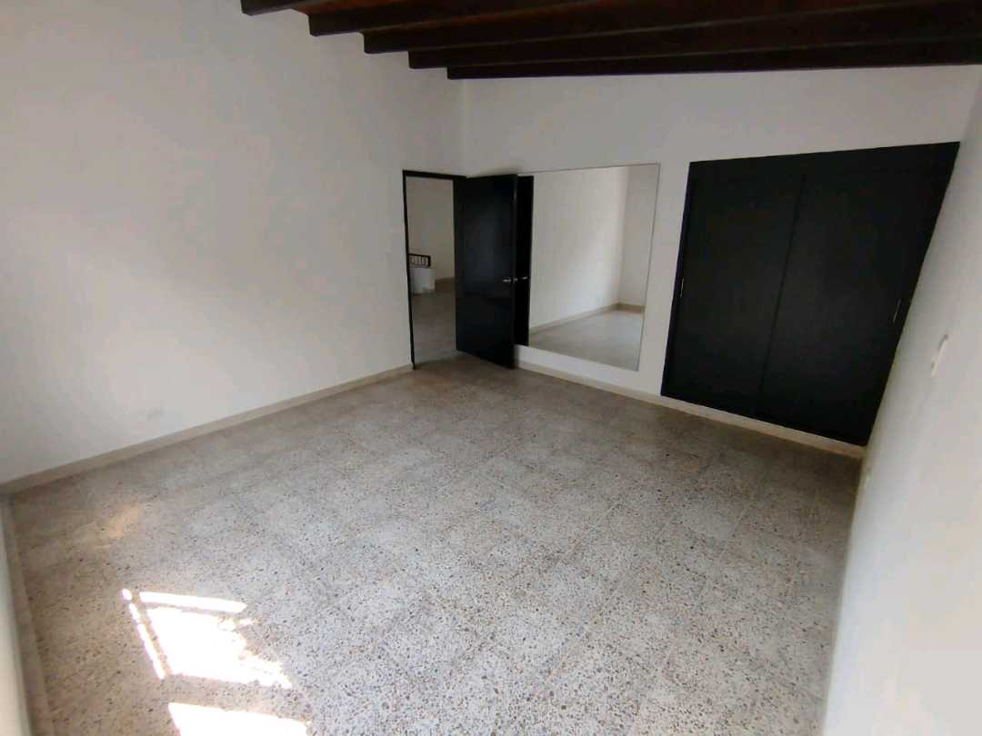 Arriendo casa segundo piso florida nueva