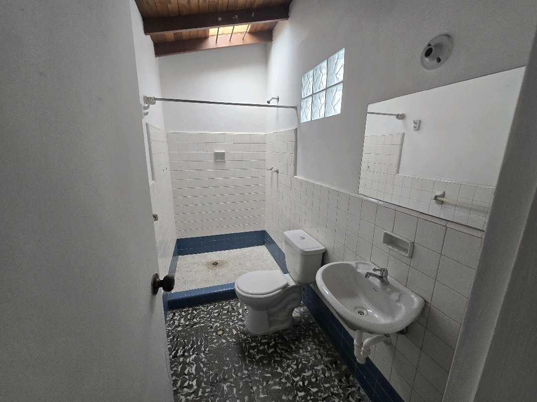 Arriendo casa simon bolivar