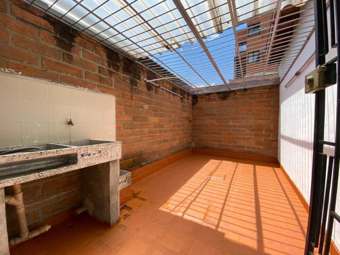 Arriendo casa simon Bolivar