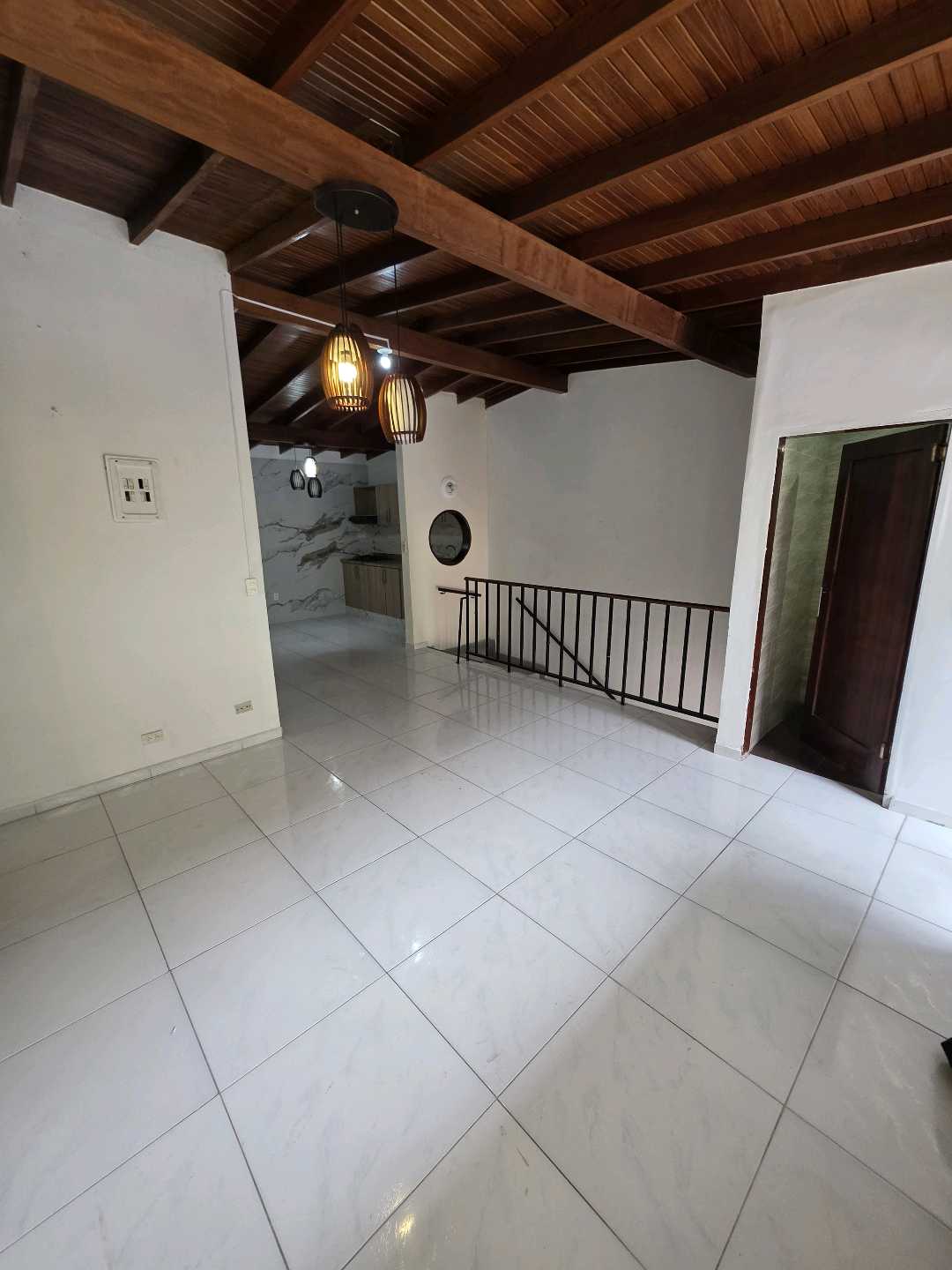 Arriendo casa simon bolívar