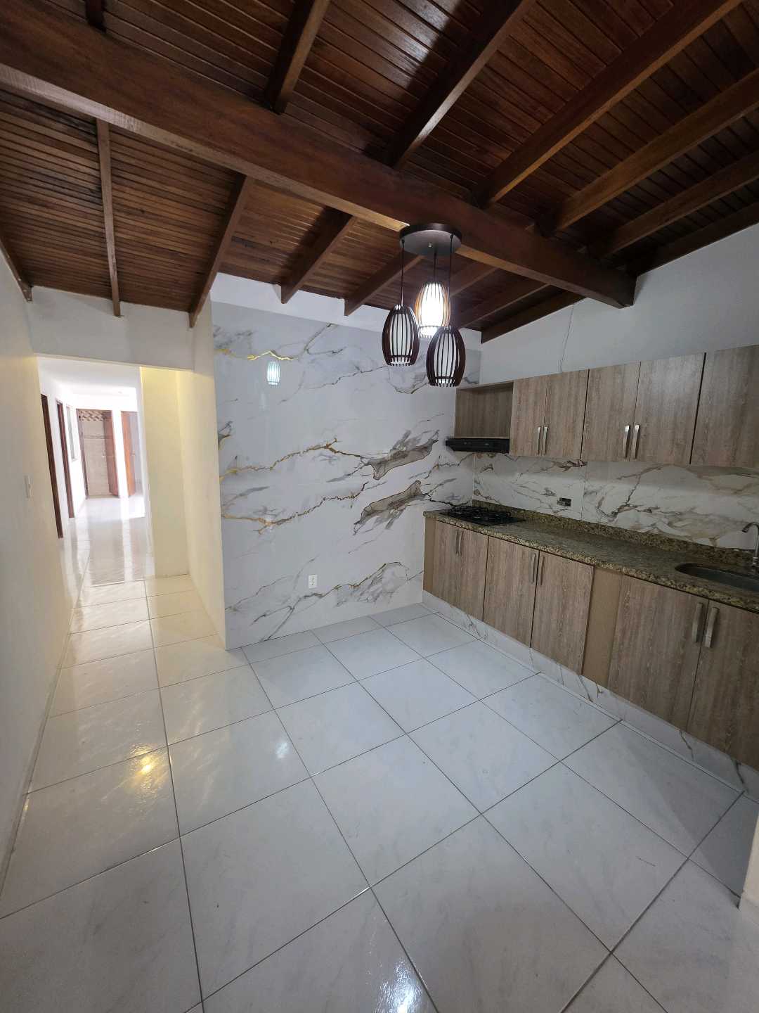 Arriendo casa simon bolívar