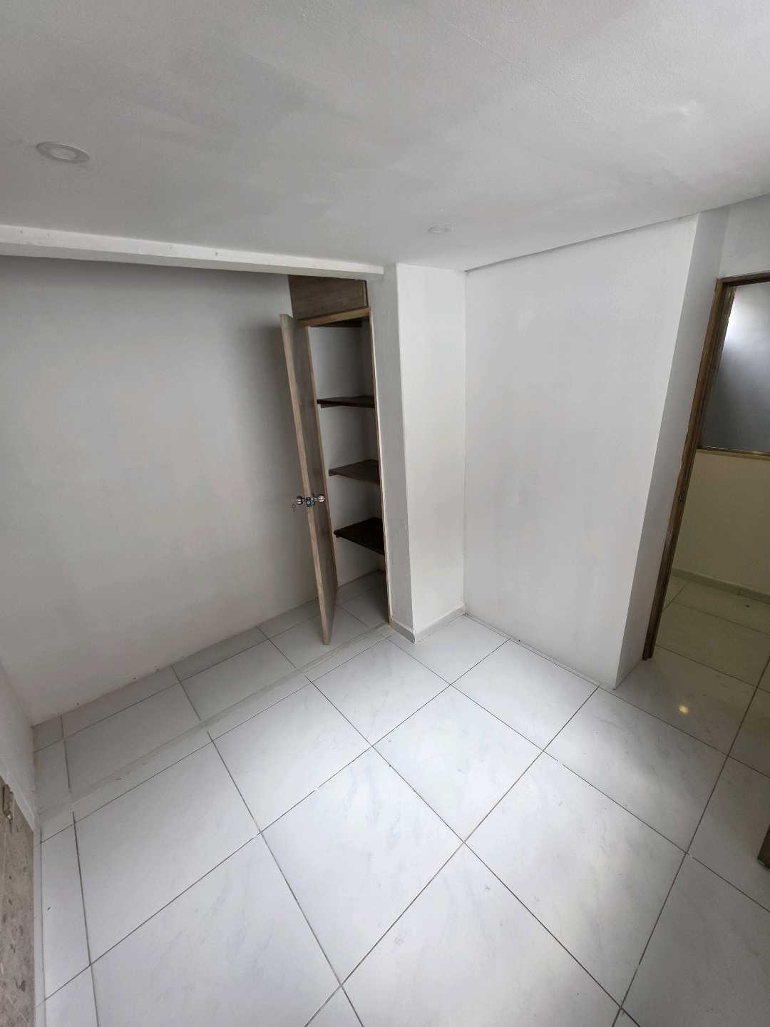 Arriendo casa simon bolívar