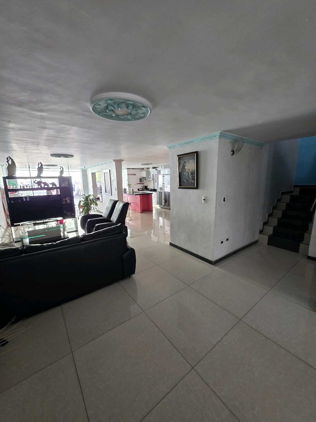Arriendo casa SURAMERICANA
