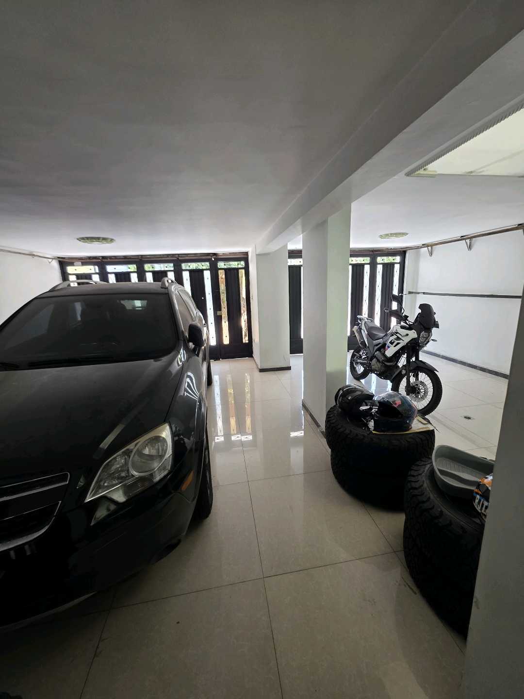 Arriendo casa SURAMERICANA