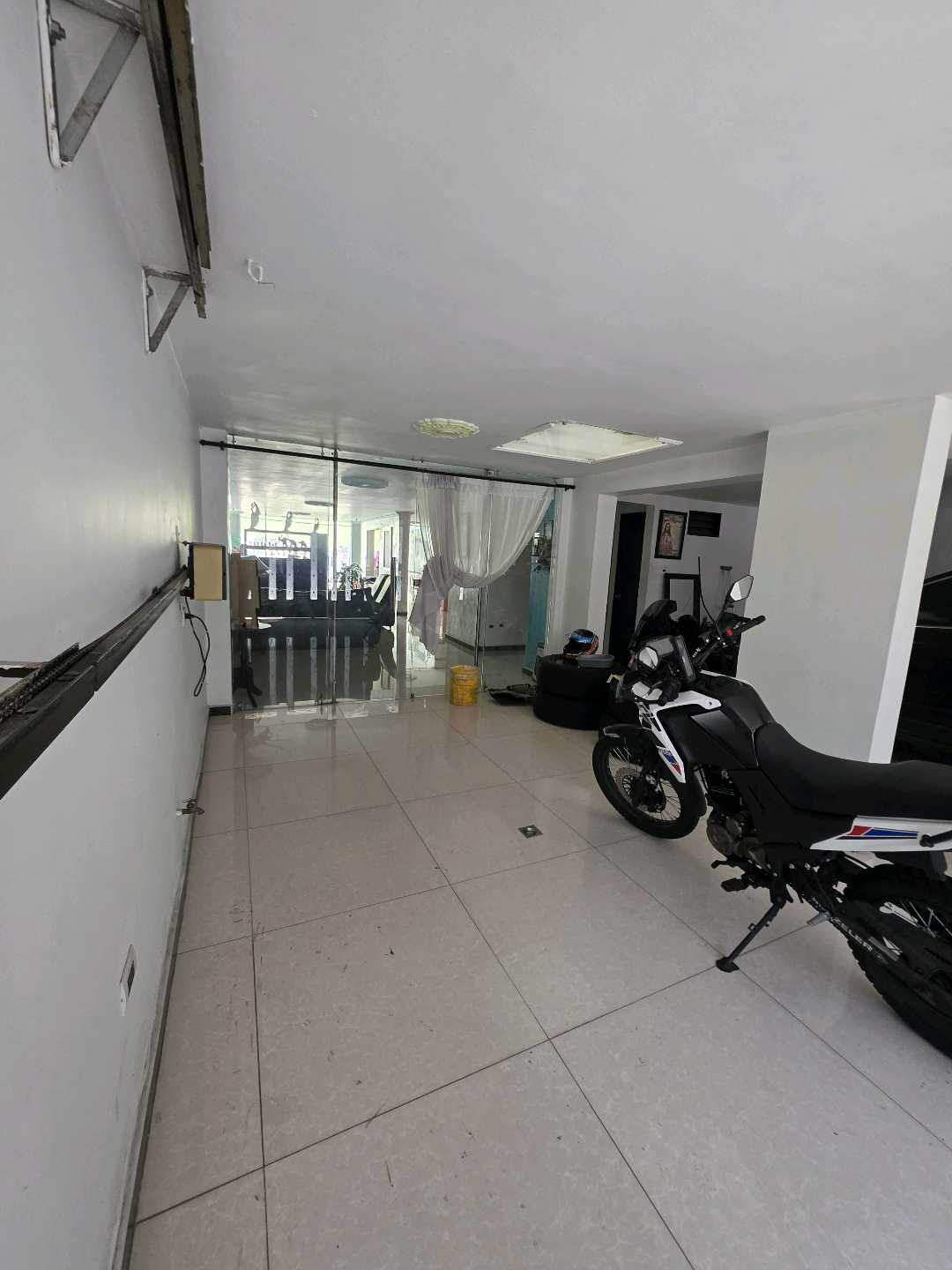 Arriendo casa SURAMERICANA