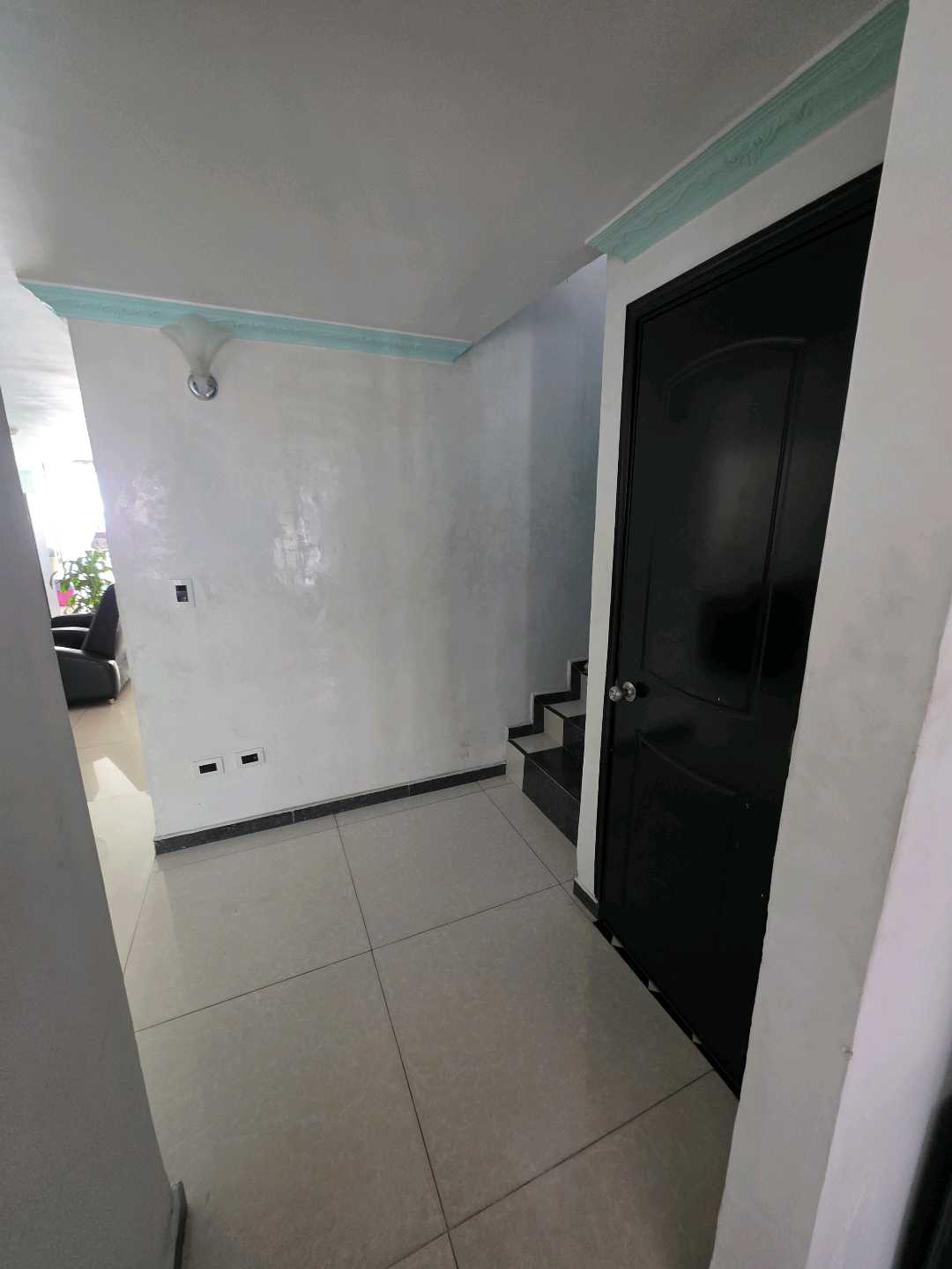 Arriendo casa SURAMERICANA