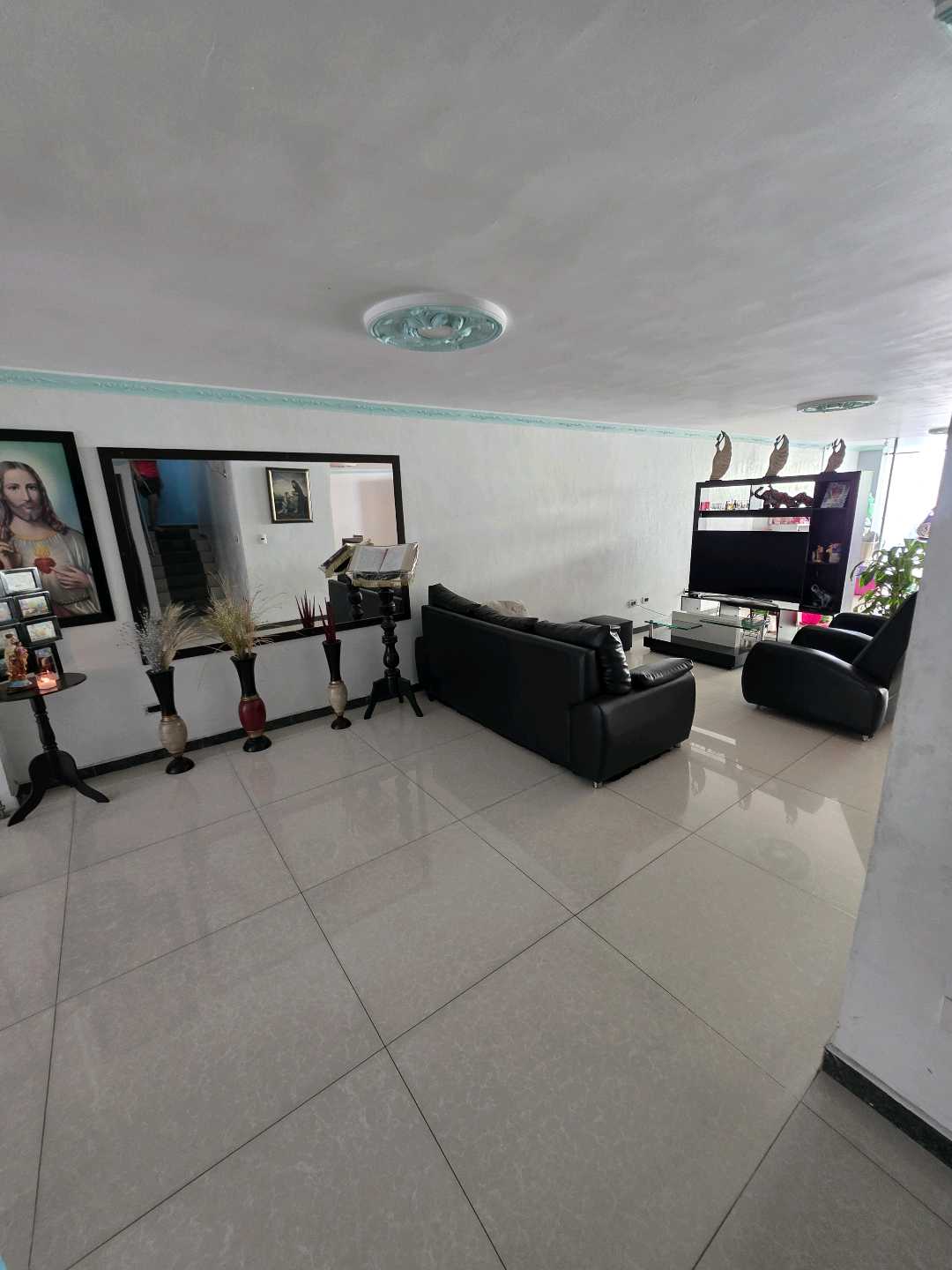 Arriendo casa SURAMERICANA