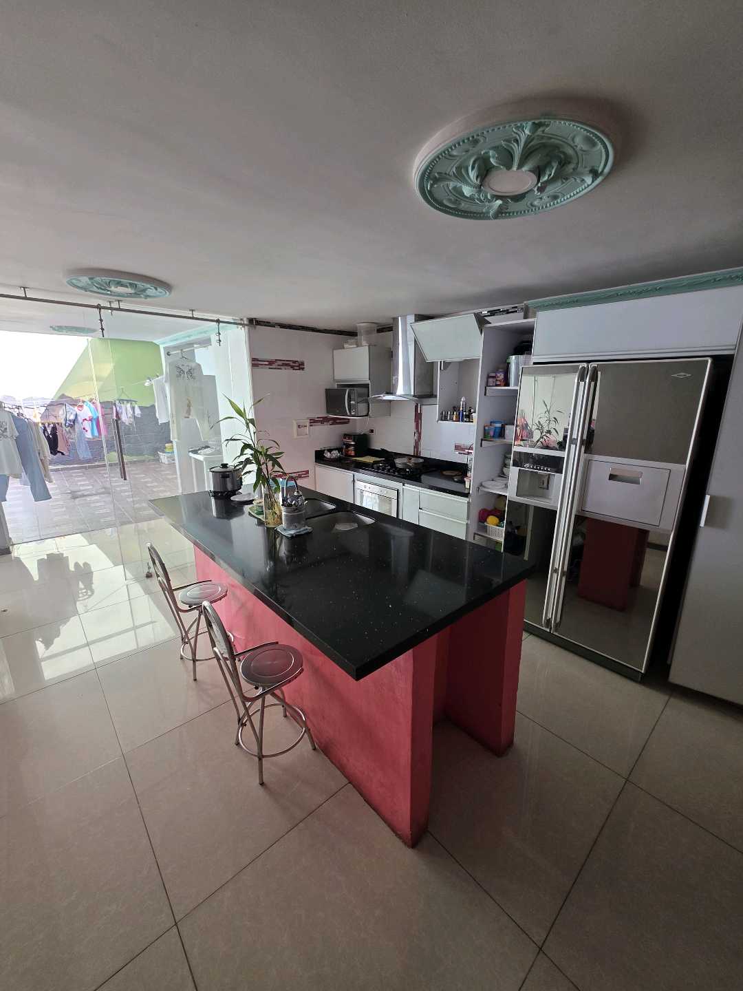 Arriendo casa SURAMERICANA