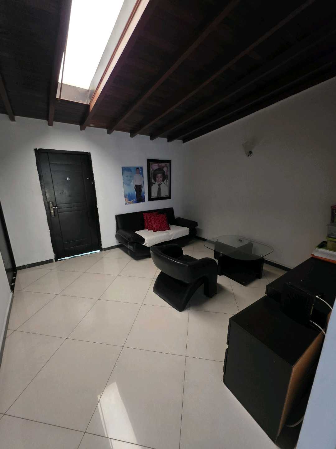 Arriendo casa SURAMERICANA