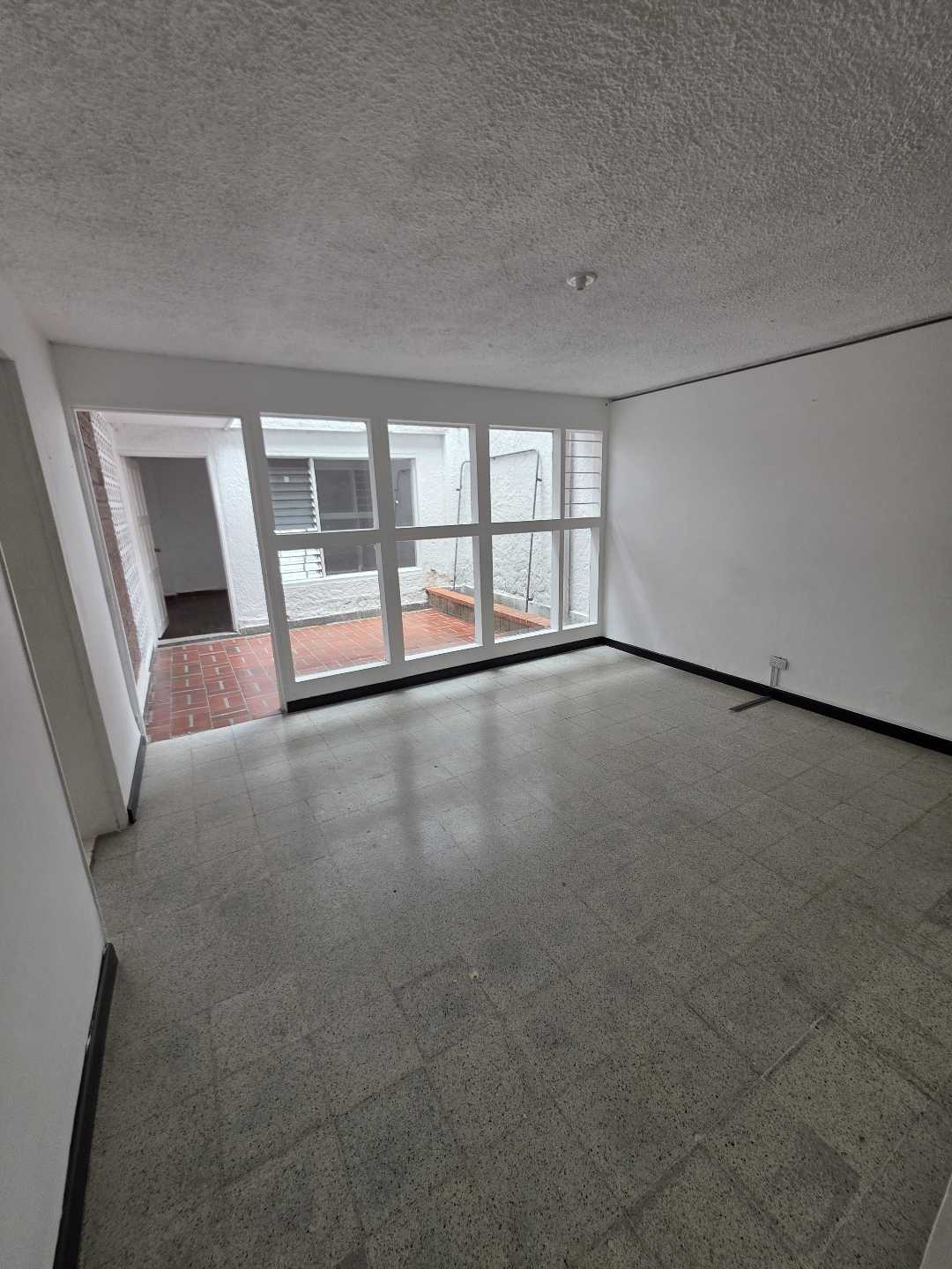 Arriendo casa velodromo